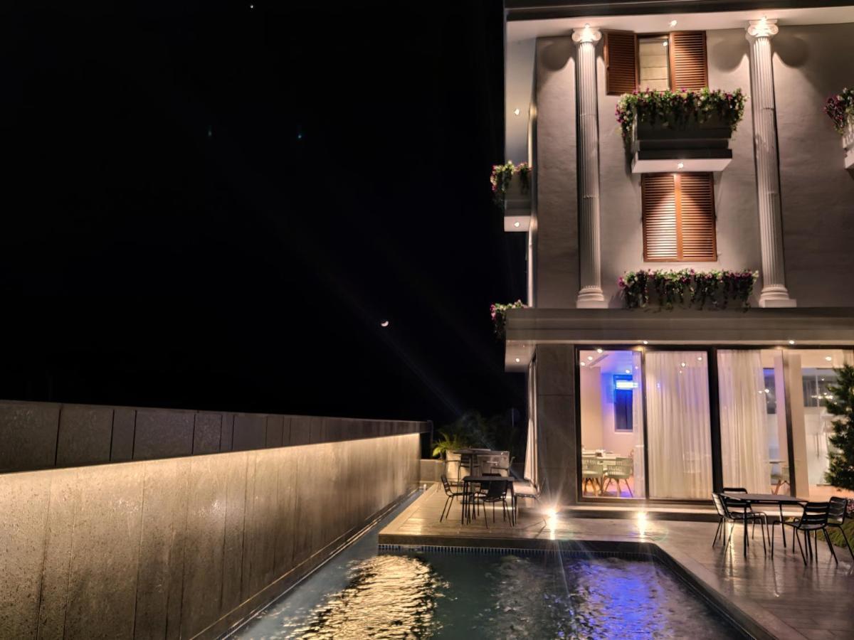 Leela Resort, The Exotic Boutique Hotel - Pure Veg Mahabaleshwar Exterior photo