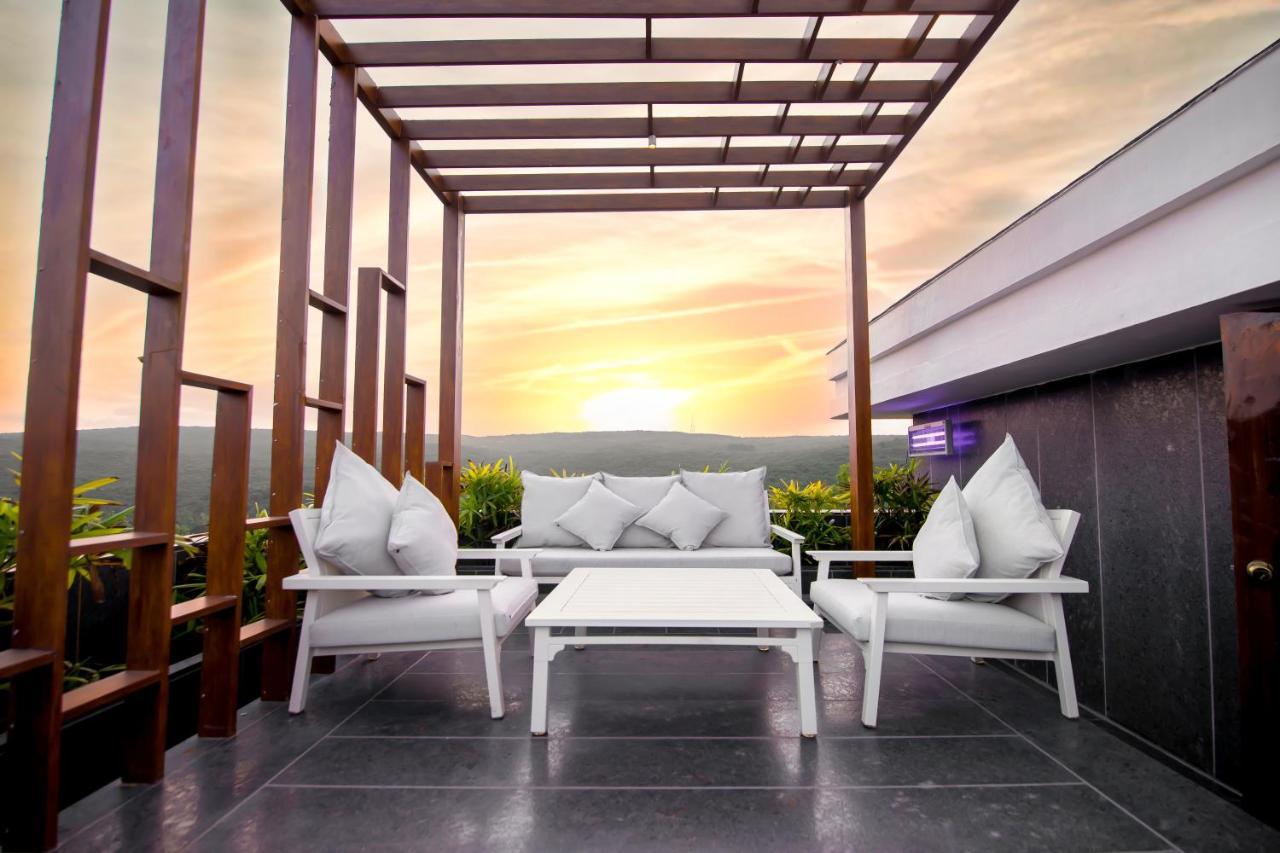 Leela Resort, The Exotic Boutique Hotel - Pure Veg Mahabaleshwar Exterior photo